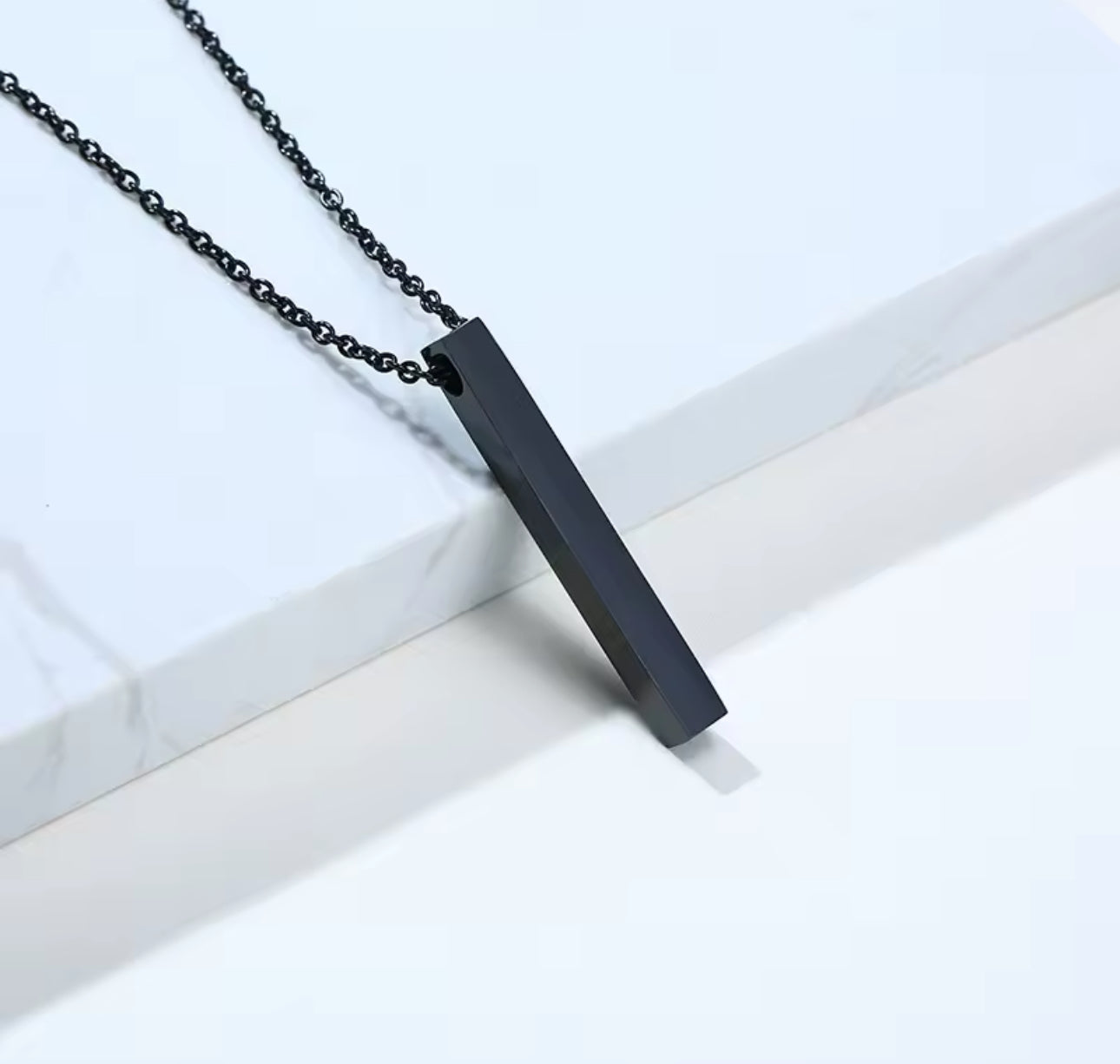 ENGRAVED 3D BAR NECKLACE