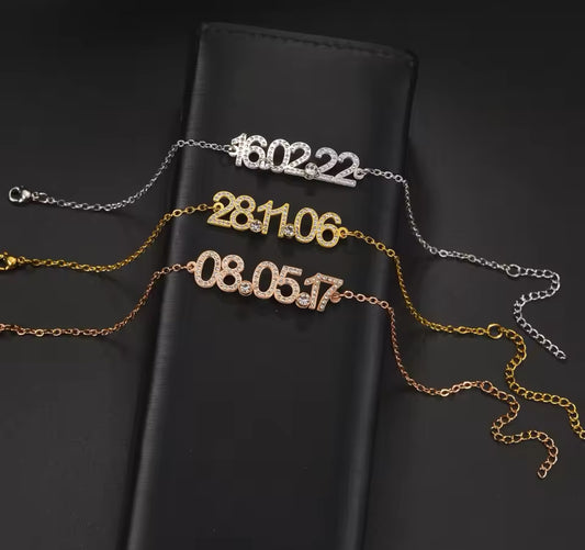 Strass date bracelet